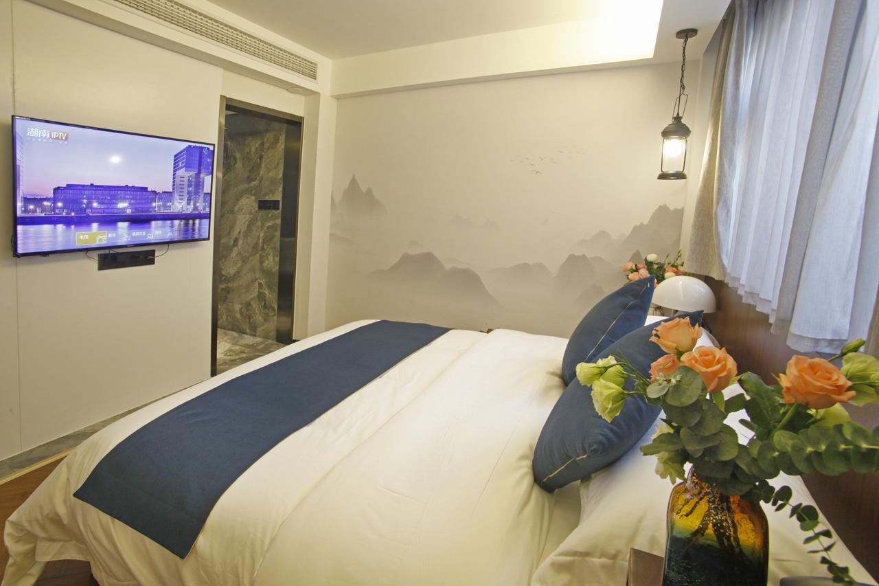 張家界武陵源北岸輕奢客棧 森林公園店 Hotel Trương Gia Giới Ngoại thất bức ảnh