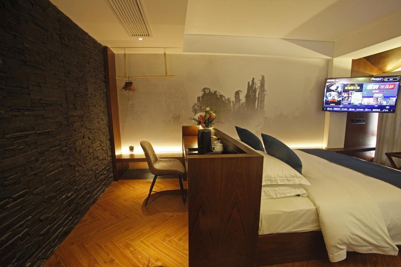 張家界武陵源北岸輕奢客棧 森林公園店 Hotel Trương Gia Giới Ngoại thất bức ảnh